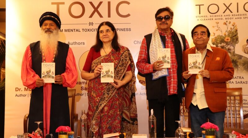 Shatrughan Sinha, Maneka Gandhi Launch Dr Mukesh Batra’s Toxic